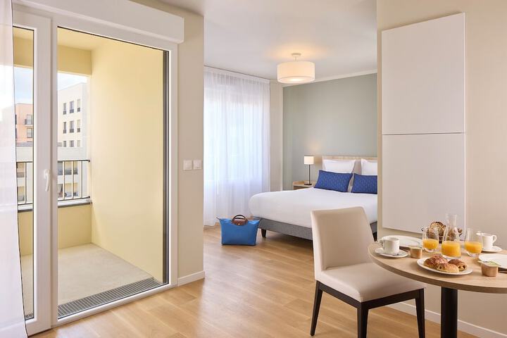 Room 3 of 24
