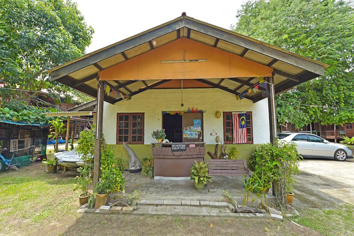 OYO 90595 Pelangi Beach Resort Cherating