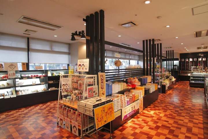 Gift shop