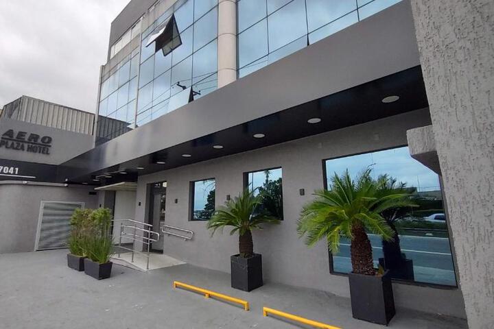 Aero Plaza Hotel