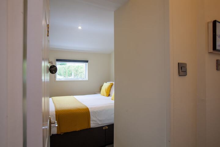 Room 6 of 47
