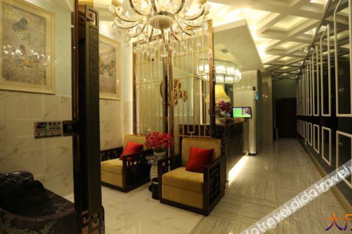 Hotel Interior 6 of 19