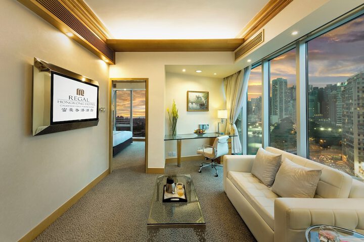 Room 41 of 90