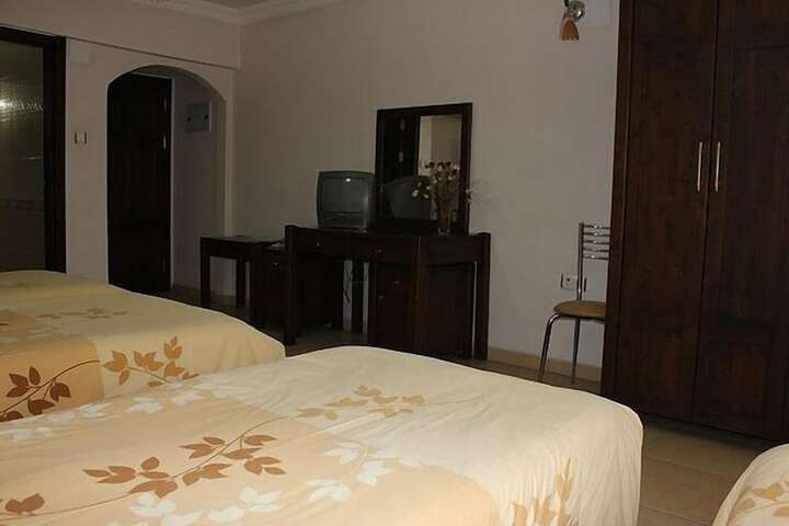 Room 5 of 61