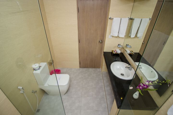 Room 44 of 71