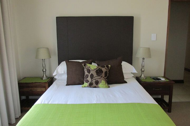 Room 2 of 56