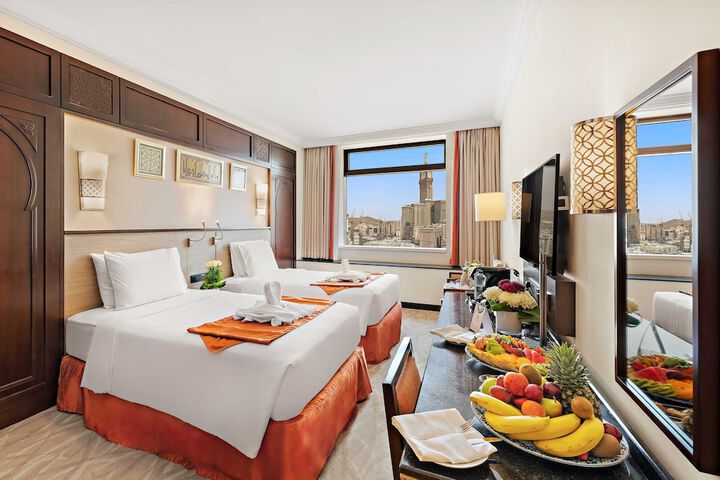 Room 10 of 74