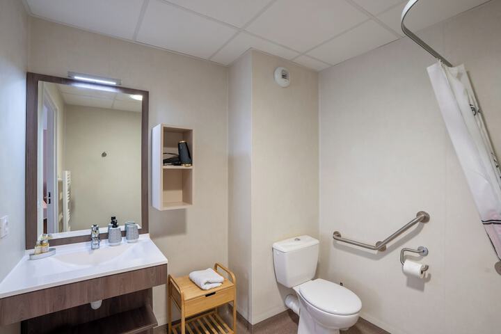 Room 19 of 26