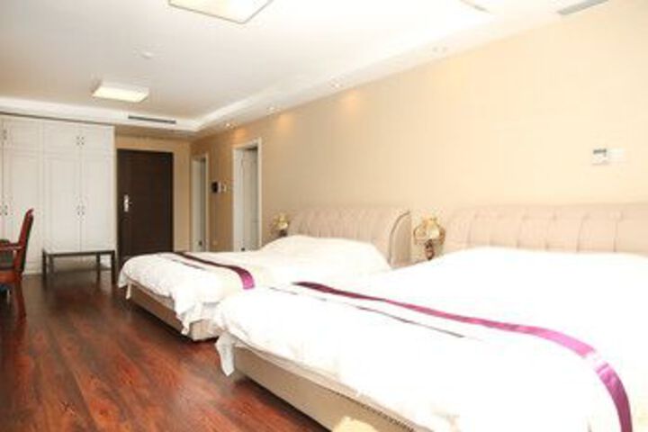 Room 11 of 36