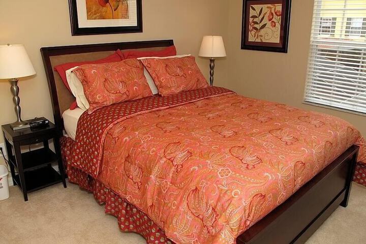 Room 4 of 23