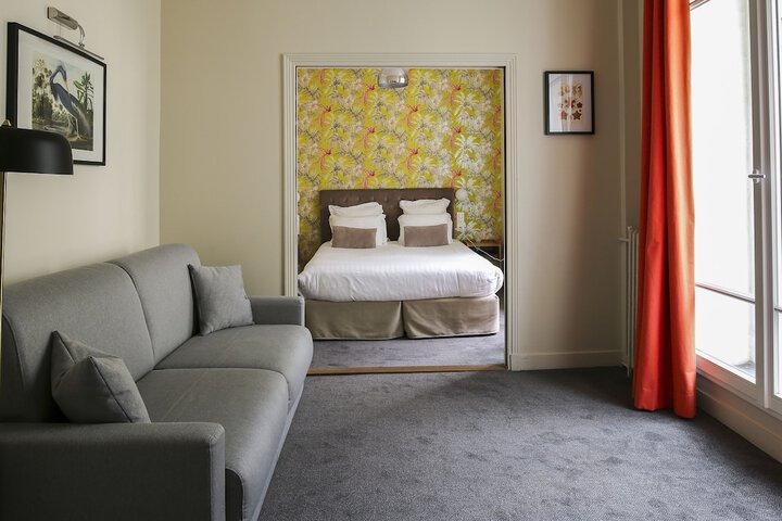 Room 17 of 53