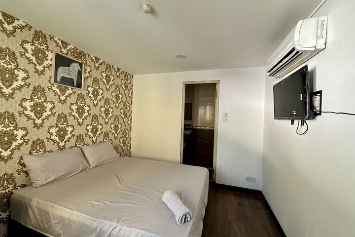 Room 8 of 39