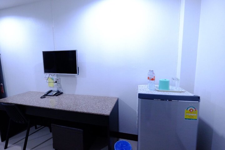 Room 16 of 34