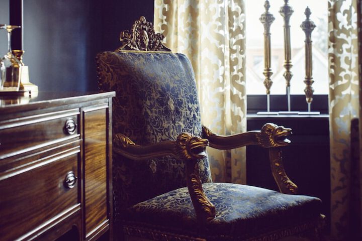 Room 15 of 68