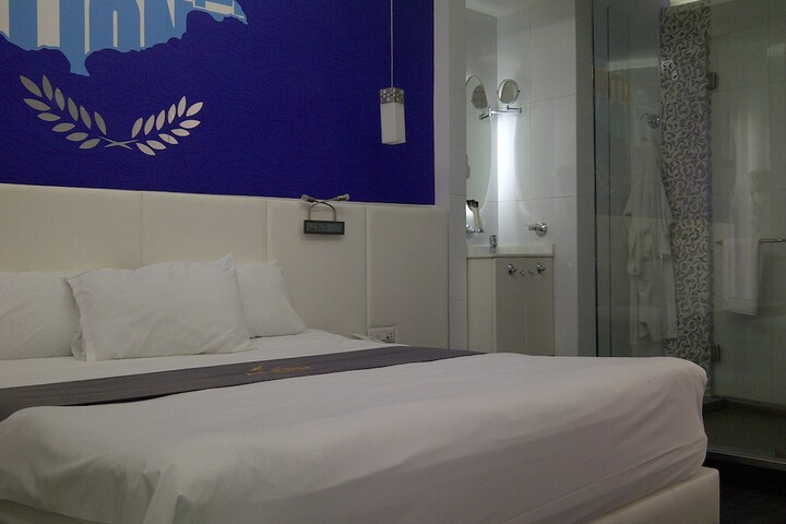 Room 6 of 54