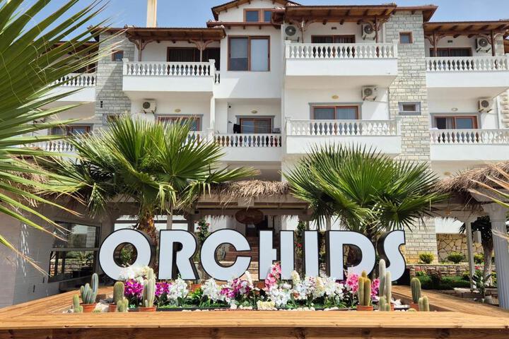 ORCHIDS Hotel