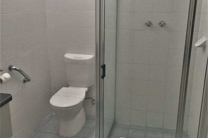 Room 18 of 69