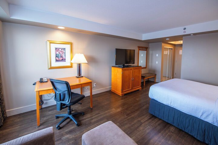 Room 17 of 42