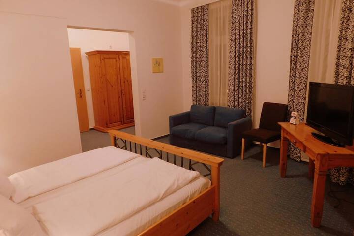 Room 14 of 47