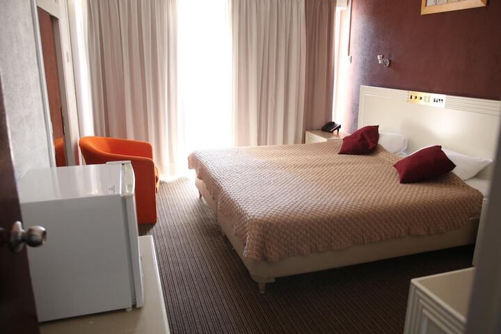 Room 13 of 45