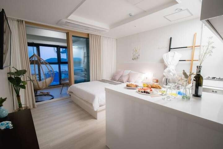 Room 3 of 29