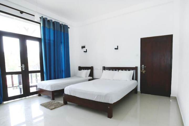 Room 3 of 18