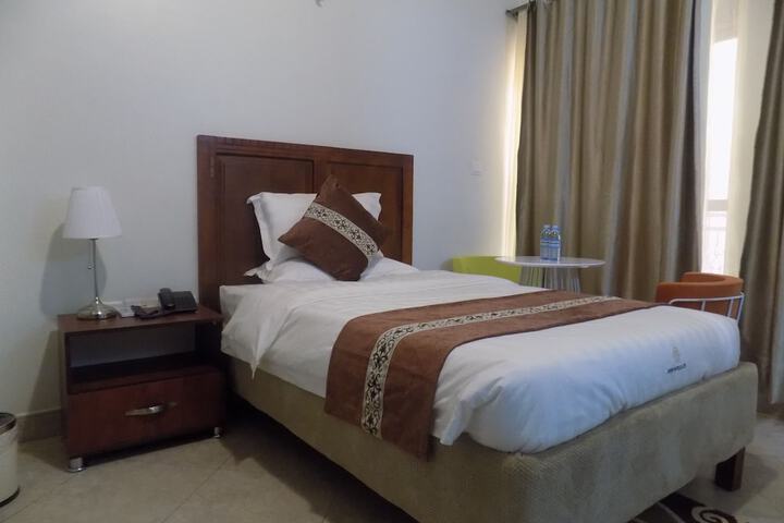 Room 14 of 41