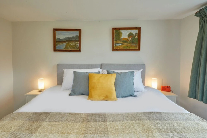 Room 3 of 14
