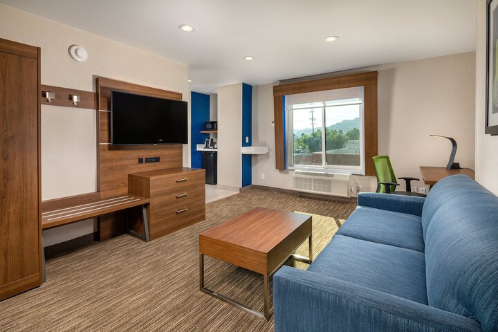 Room 21 of 60