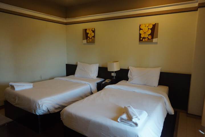 Room 9 of 52