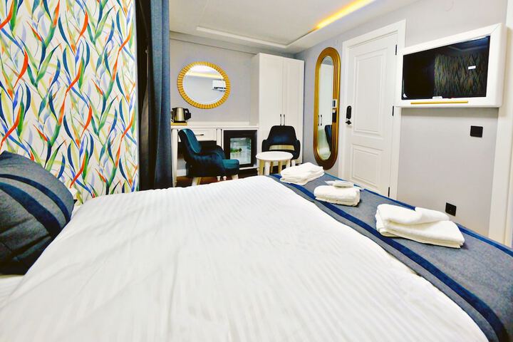 Room 28 of 42