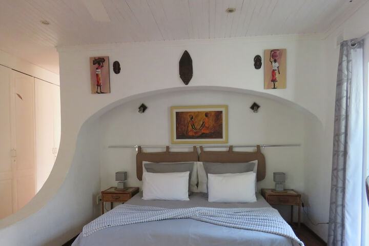 Room 29 of 76