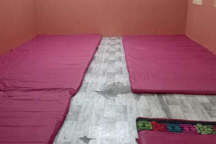 Room 10 of 26
