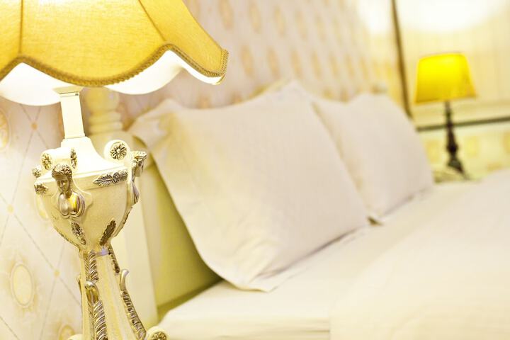 Room 12 of 50
