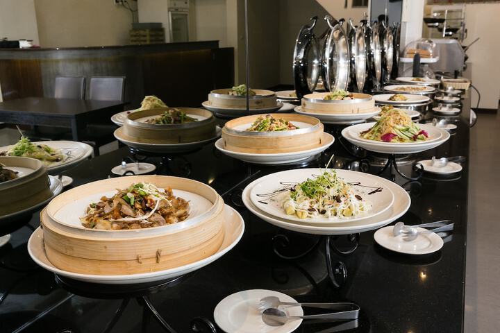Dining 70 of 77