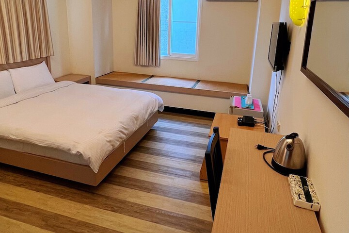 Room 19 of 53