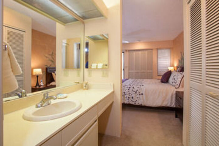 Room 19 of 111