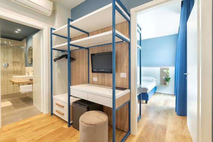 Room 18 of 86