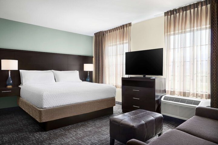 1 King Bed Studio Suite (12 of 15)