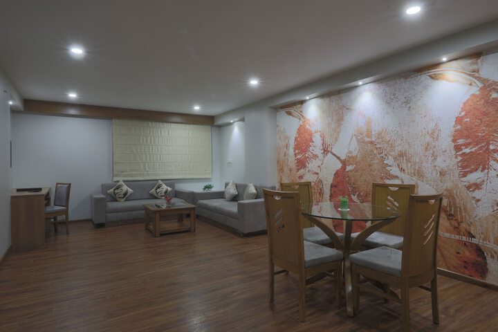 Hotel Interior 4 of 31