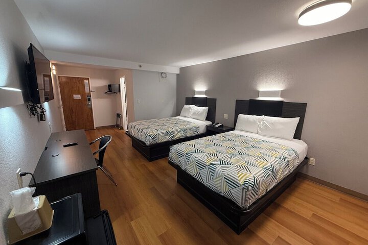 Room 12 of 48