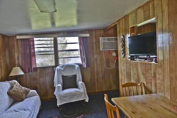 Room 9 of 26