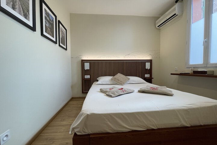 Room 5 of 35