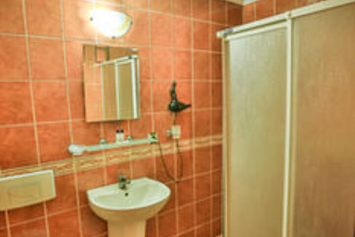 Room 9 of 89