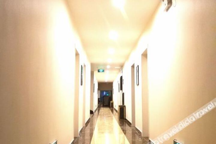 Hotel Interior 4 of 7