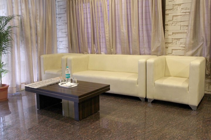 Hotel Interior 6 of 32