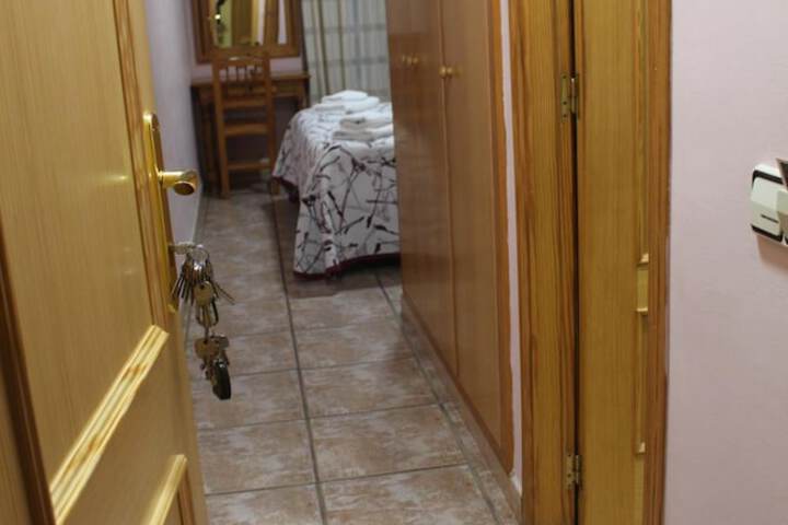 Room 17 of 44