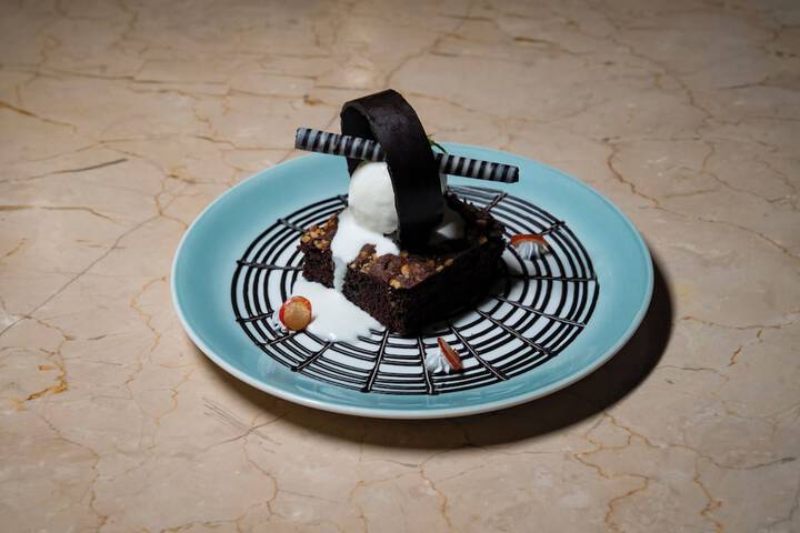 Dining 53 of 73