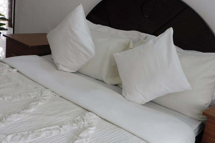 Room 4 of 75