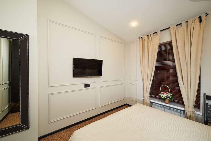 Room 5 of 78